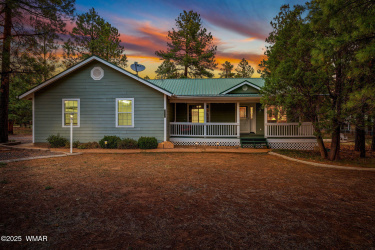 2236 Cross Country Road, Overgaard, Arizona 85933, Bedrooms, ,Bathrooms,Residential,For Sale,Cross Country,257182