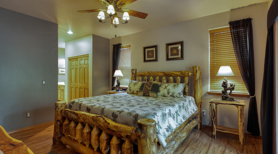 photo(23) 3020 W Lodgepole SL Mickey 072