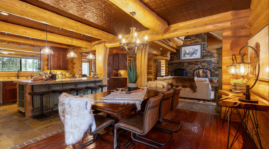 Dining Area to Kitchen