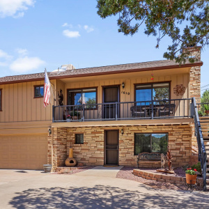 1610 W Mesa Drive