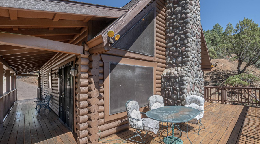 Large deck for entertaining