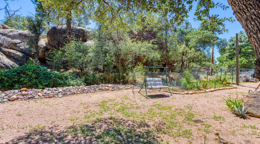 PAX_8716_AuroraHDR2019-edit