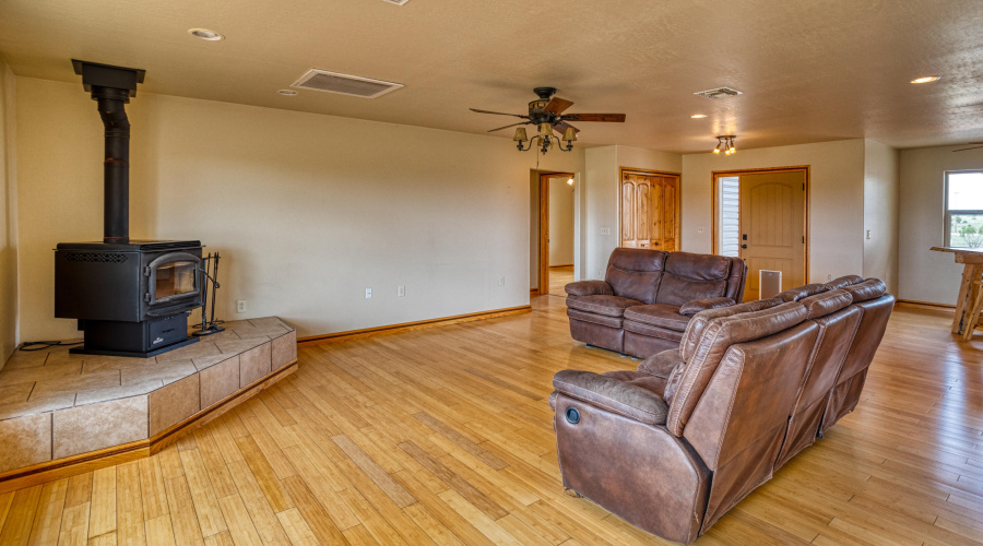 PAX_8185_AuroraHDR2019-edit