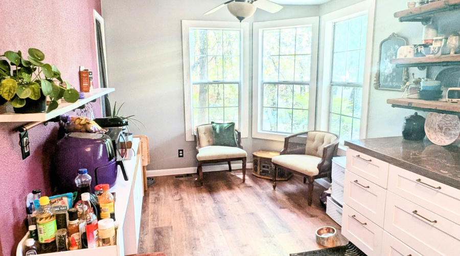 Bright & Airy Kitchen