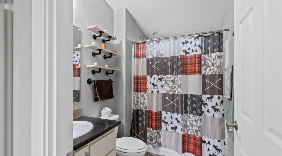 Brian Durbin Photo Primary Guest Bath