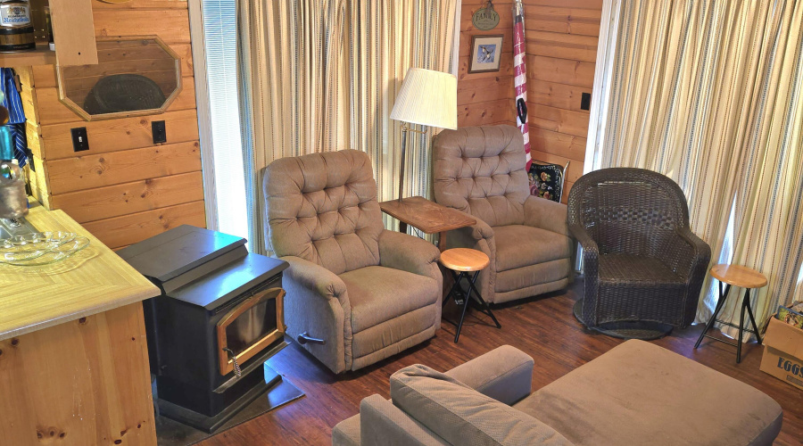 Int Great Rm with Pellet Stove