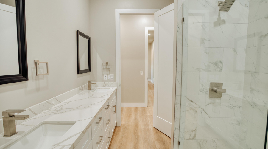 Marble Tile & Quartz Countertops