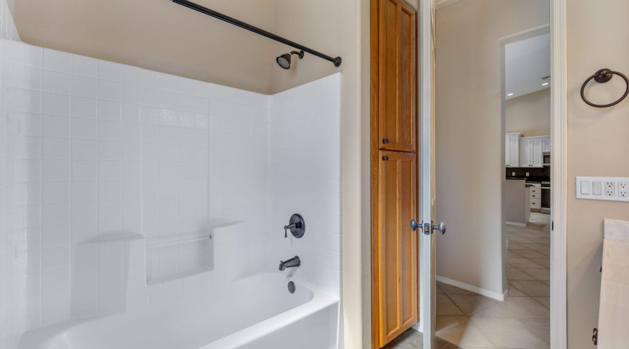 1058EAdamsSt-Snowflake-AZ-22