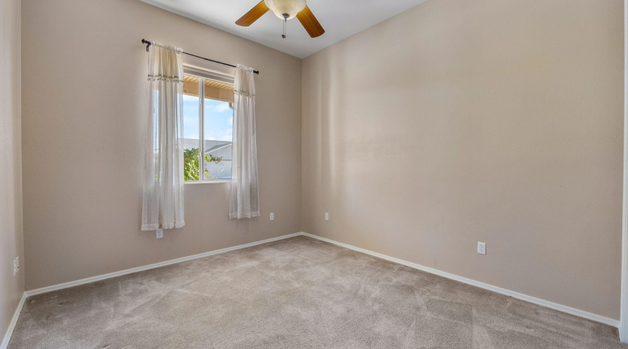 1058EAdamsSt-Snowflake-AZ-24