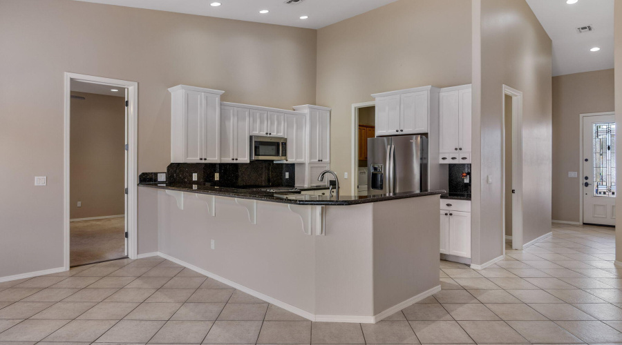 1058EAdamsSt-Snowflake-AZ-9