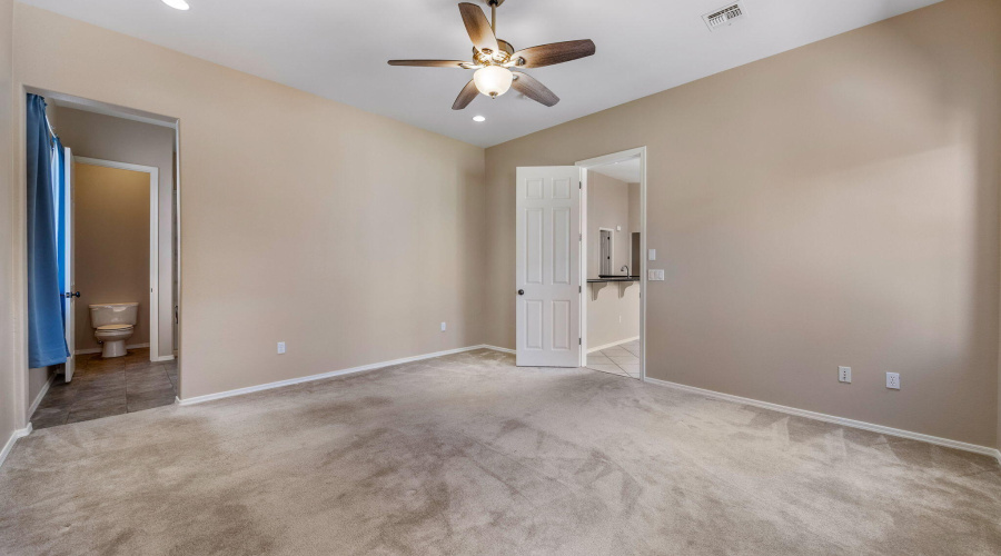 1058EAdamsSt-Snowflake-AZ-15