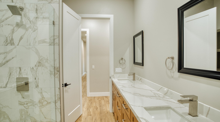 Master Bath Marble Tile
