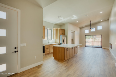 4668 West Tatanka Loop, Show Low, Arizona 85901, Bedrooms, ,Bathrooms,Residential,For Sale,West Tatanka Loop,257389
