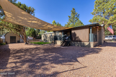 2070 Pinewood Drive, Overgaard, Arizona 85933, Bedrooms, ,Bathrooms,Residential,For Sale,Pinewood,257418