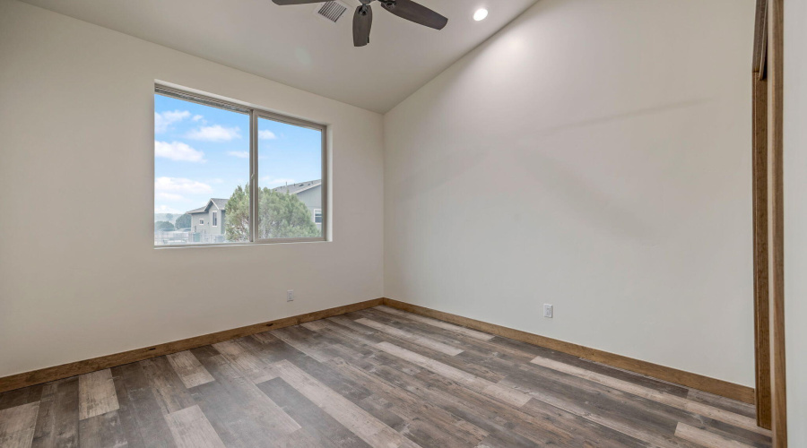 1041 S Ridgecreek Drive Show Low AZ