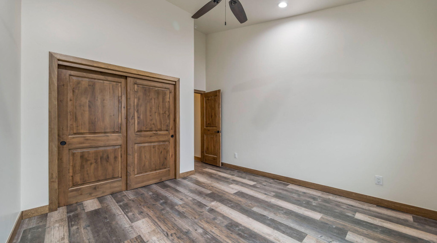 1041 S Ridgecreek Drive Show Low AZ