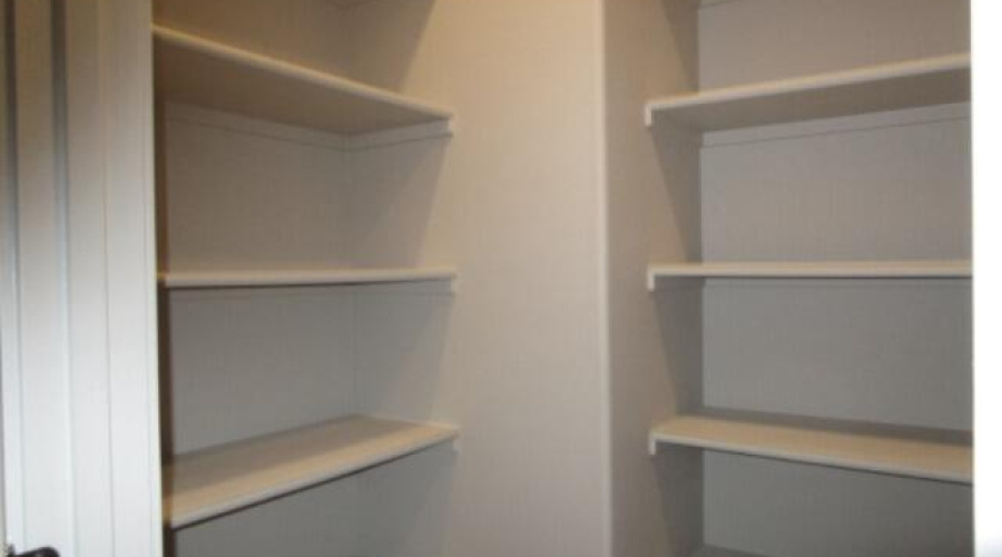 Walkin Pantry