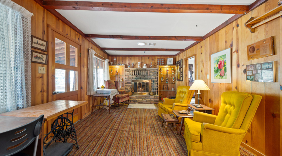 Retro Cabin Family Room