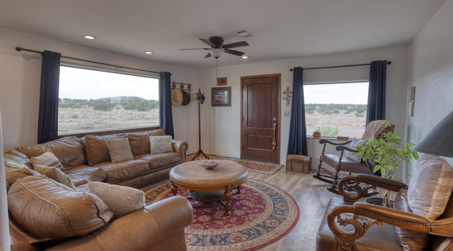 PAX_7788_AuroraHDR2019-edit