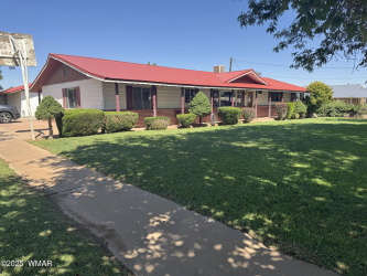290 3rd Street, Snowflake, Arizona 85937, Bedrooms, ,Bathrooms,Residential,For Sale,3rd,257485
