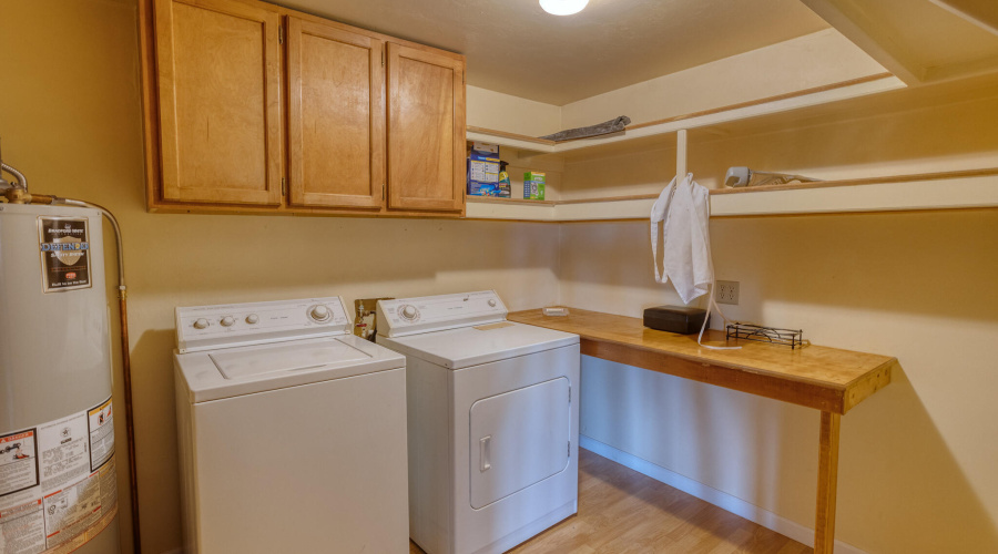 PAX_9469_AuroraHDR2019-edit-X4