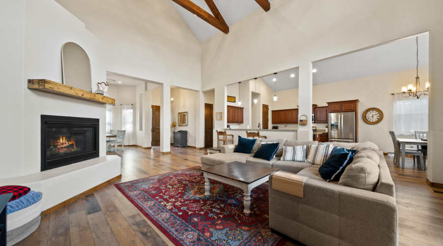 twinflamerealestatemedia-25_(2048)