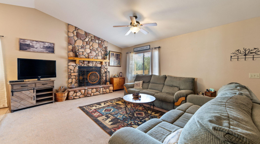 2086PinewoodDr-HeberOvergaard-AZ-7