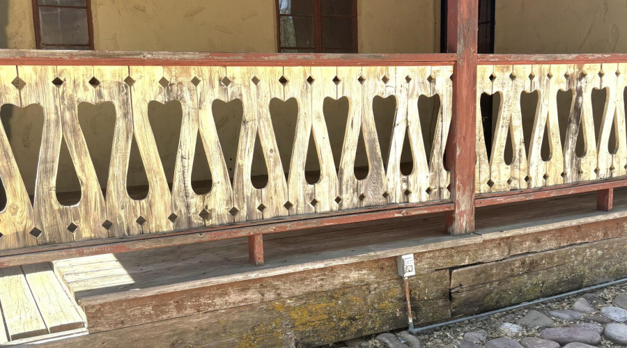 Back Covered Porch Railing