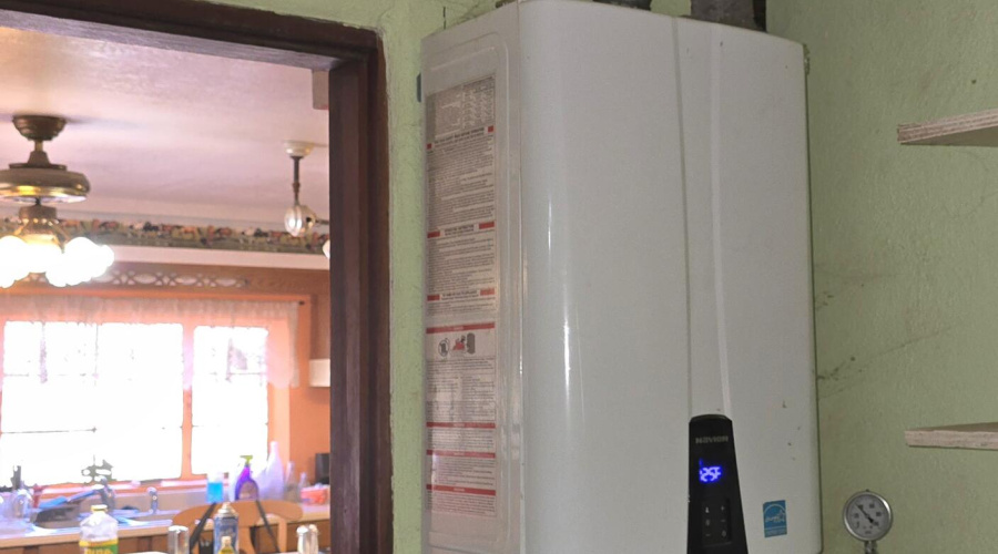 Tankless Gas Water Htr to Kitch