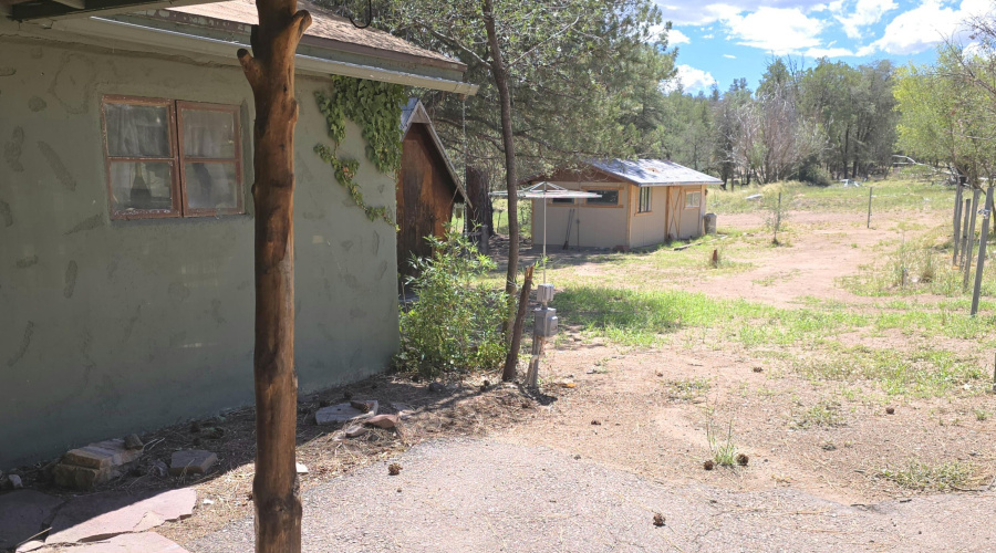 Strg Shed from S Covered Patio