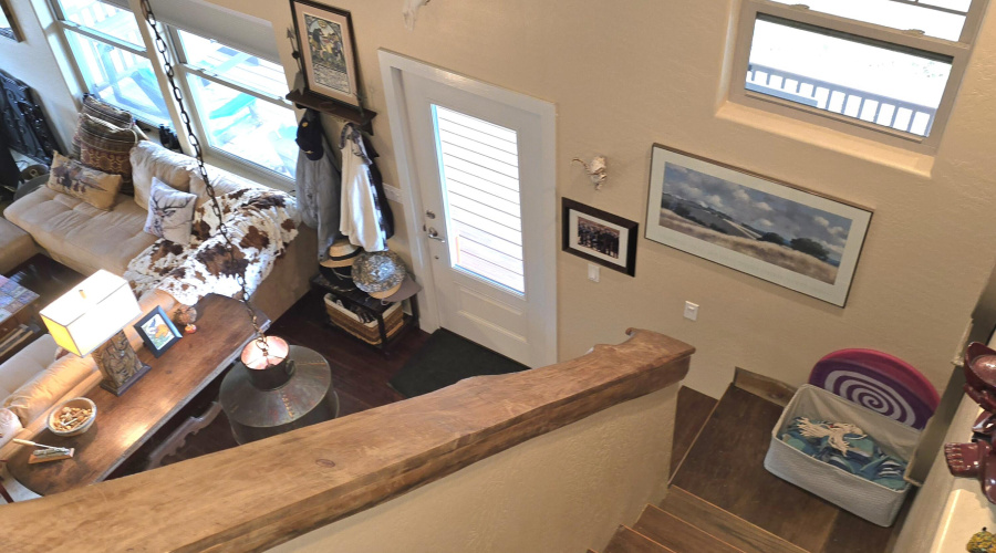 Frt Entry from Top of Stairs