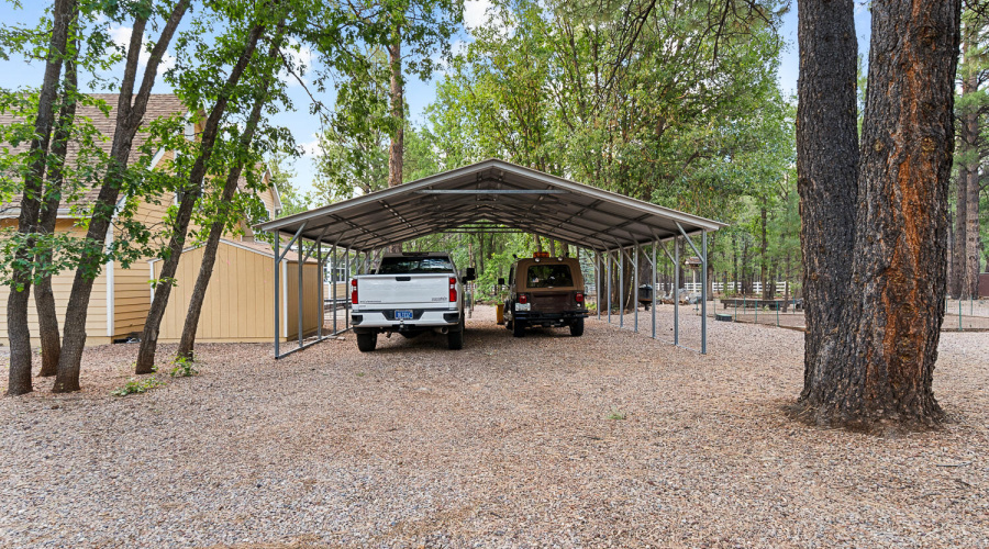 H shed and carport