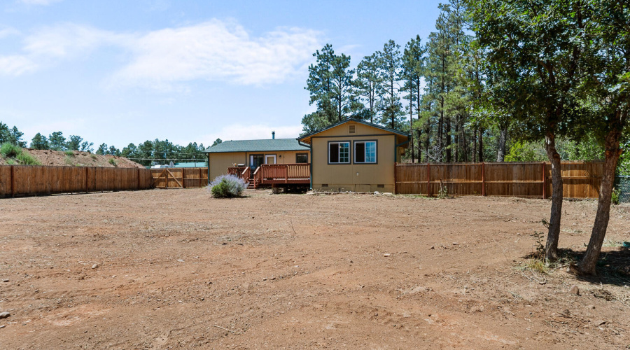 Fenced Yard for Pets