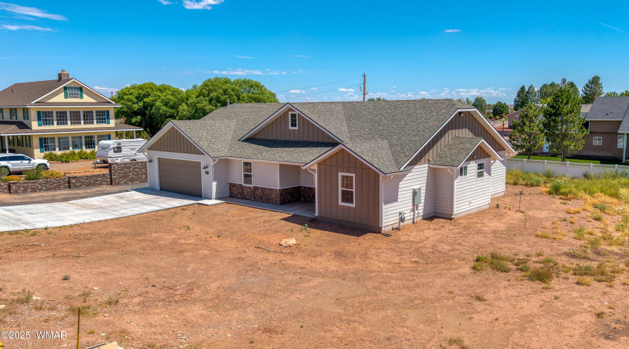 01A 411 Hillcrest (2)