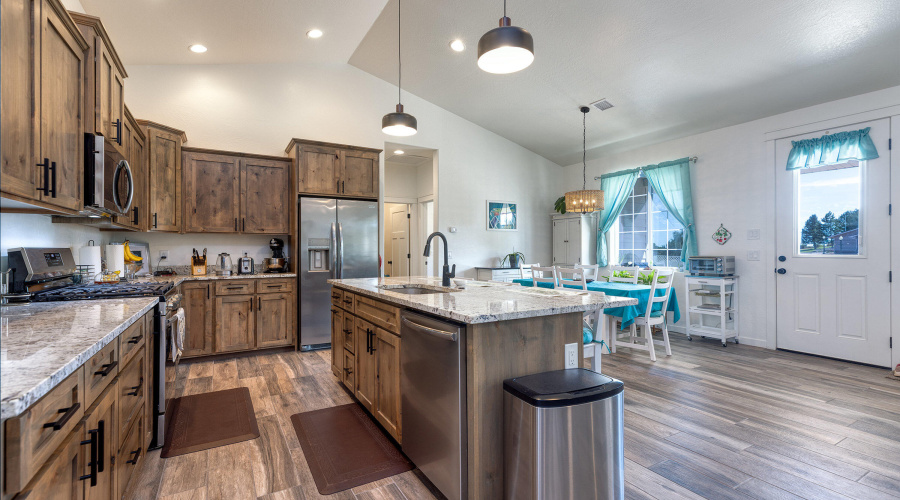 05 411 Hillcrest (17)