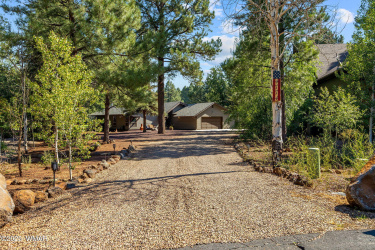 4774 Grizzly Circle, Pinetop, Arizona 85935, Bedrooms, ,Bathrooms,Residential,For Sale,Grizzly,257621