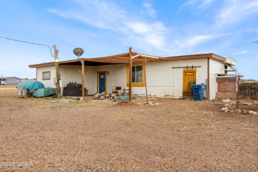 27 Trail Drive, St. Johns, Arizona 85936, Bedrooms, ,Bathrooms,Residential,For Sale,Trail,257620