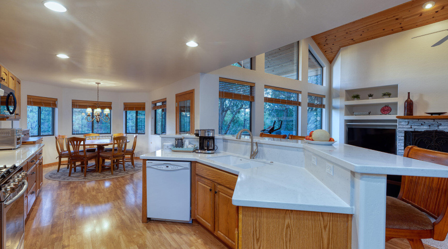 023_photo22_280_cedar_breaks_ave_sl_jenn