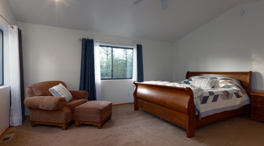 031_photo30_280_cedar_breaks_ave_sl_jenn