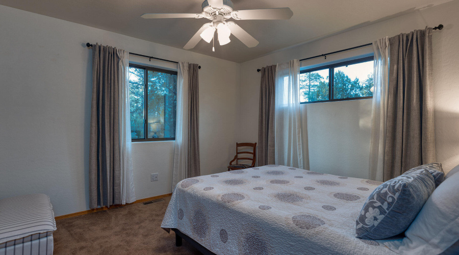 033_photo31_280_cedar_breaks_ave_sl_jenn