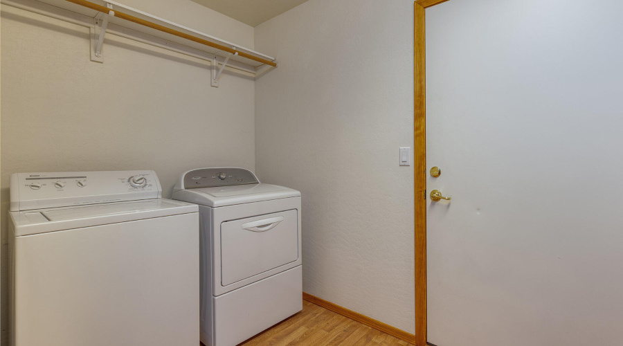 036_photo35_280_cedar_breaks_ave_sl_jenn