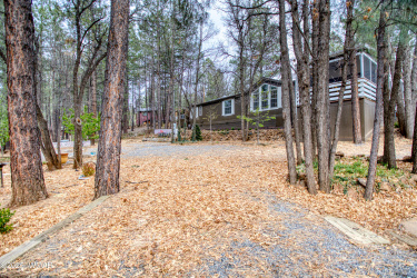 3811 Mark Twain Drive, Pinetop, Arizona 85935, Bedrooms, ,Bathrooms,Residential,For Sale,Mark Twain,255939