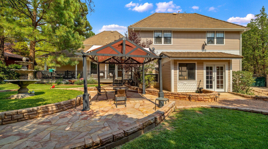 Custom Hardscape in Backyard