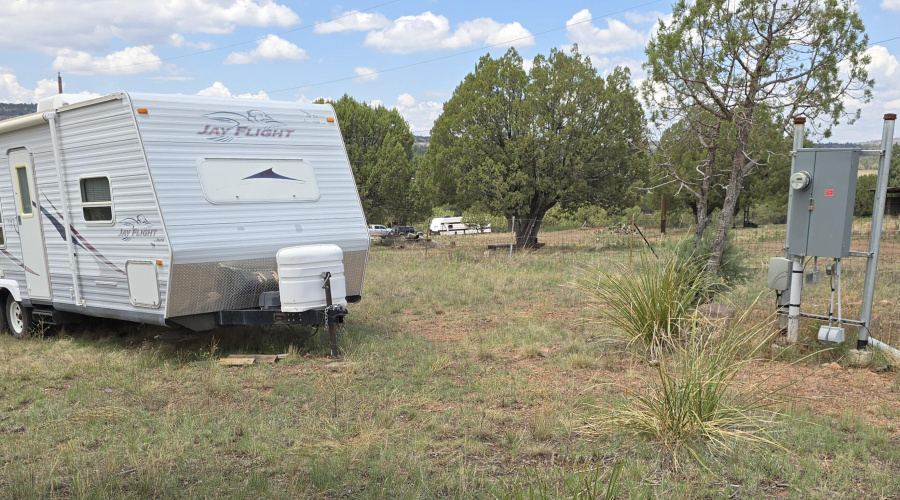 2.12 ACRES Trvl Trailer & Elec Svc panel