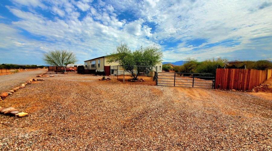 20250825_101535_resized