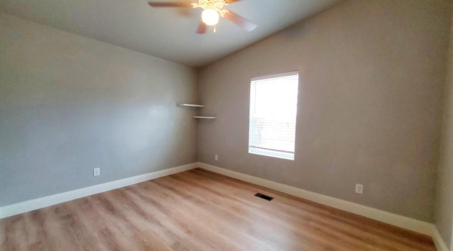 20250825_102407_resized