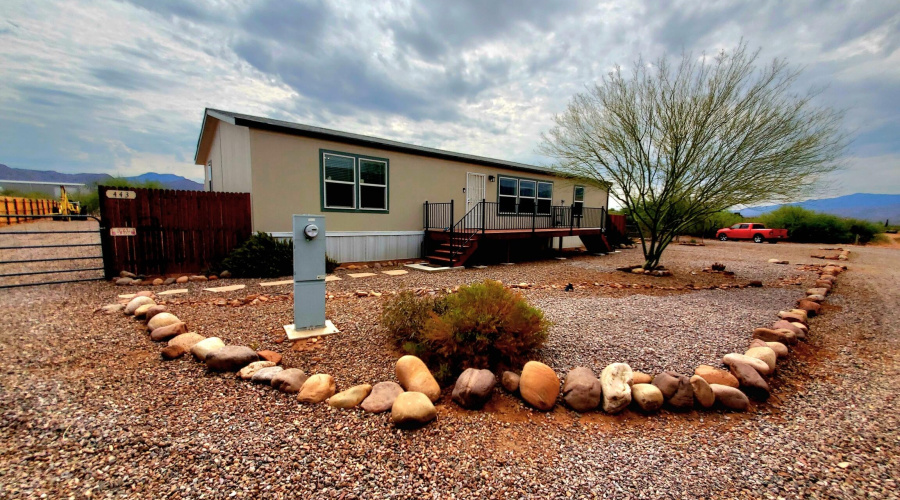 2-20250825_101651_resized