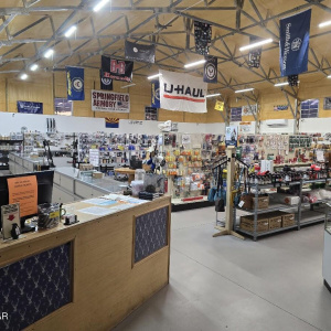 Interior_Merchandise_entry_20250816_1927