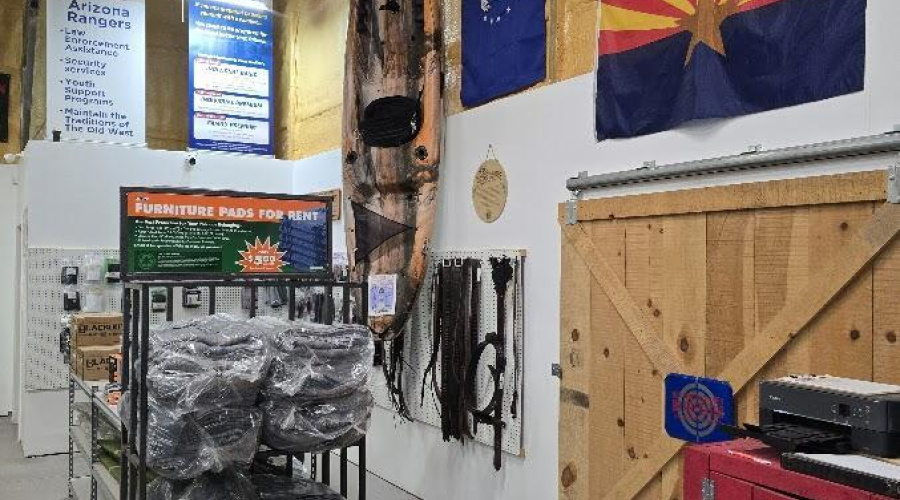 Interior_Merchandise_20250816_192910