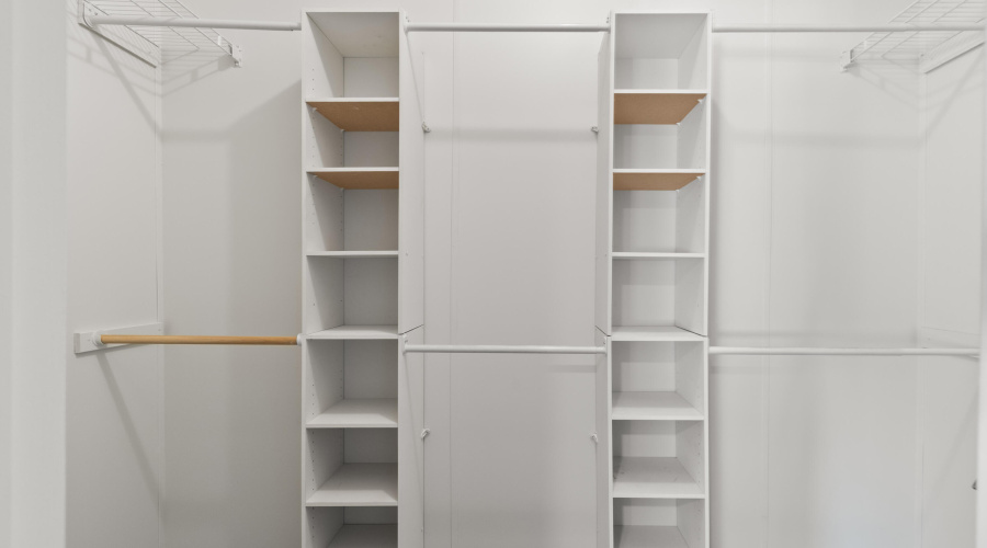 Brian Durbin Photo Primary Closet